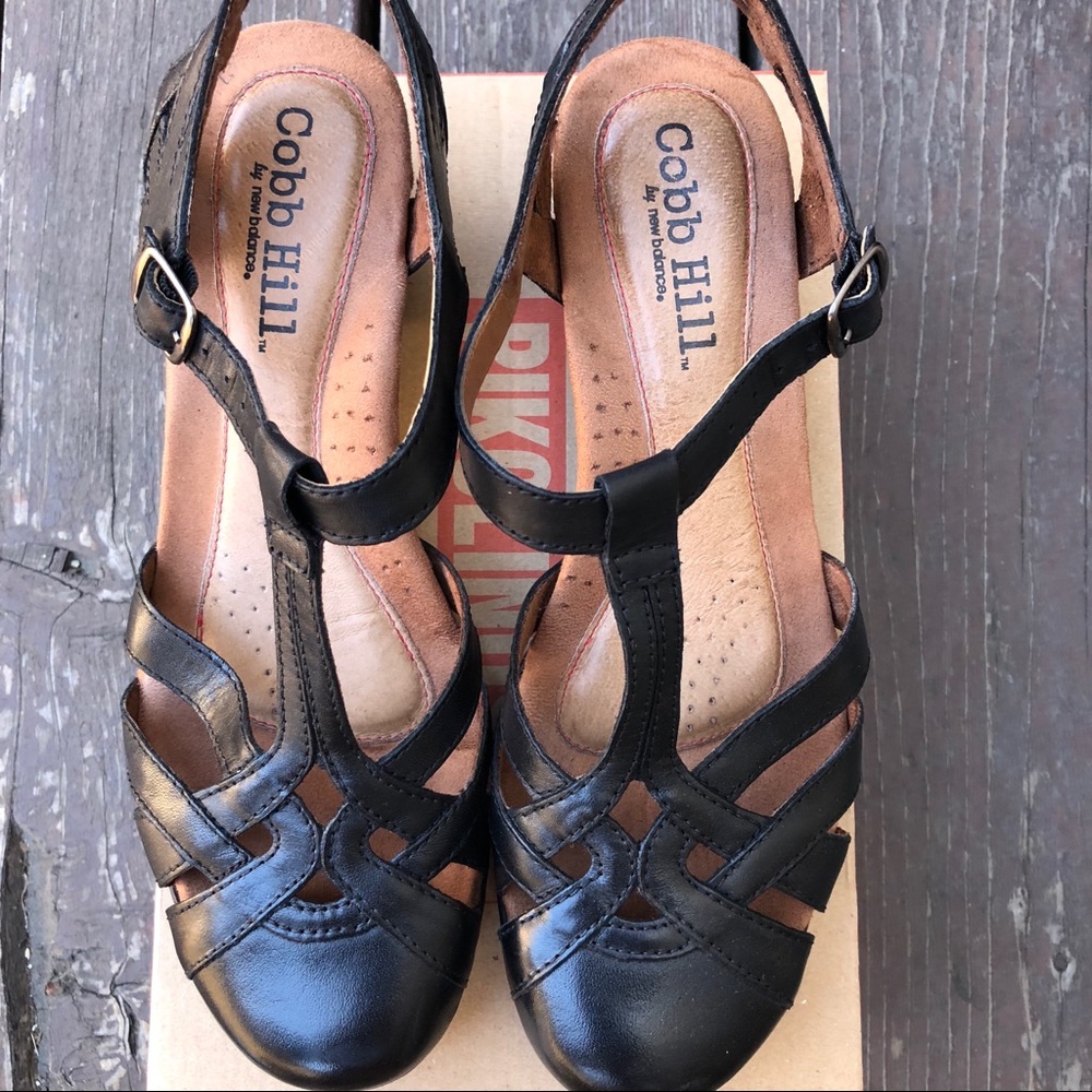 Cobb Hill x New Balance Black Sandals